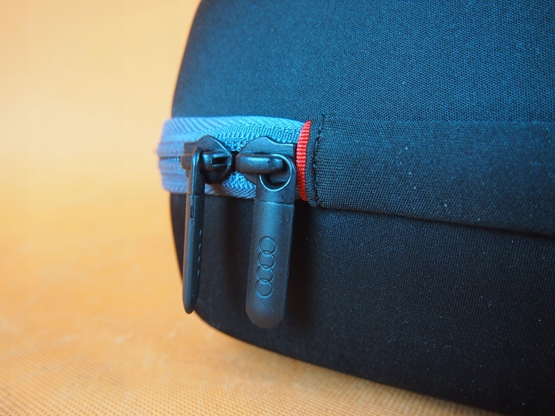 фото №15, Audi сумка na подголовники органайзер оригинал nowa 000061102d