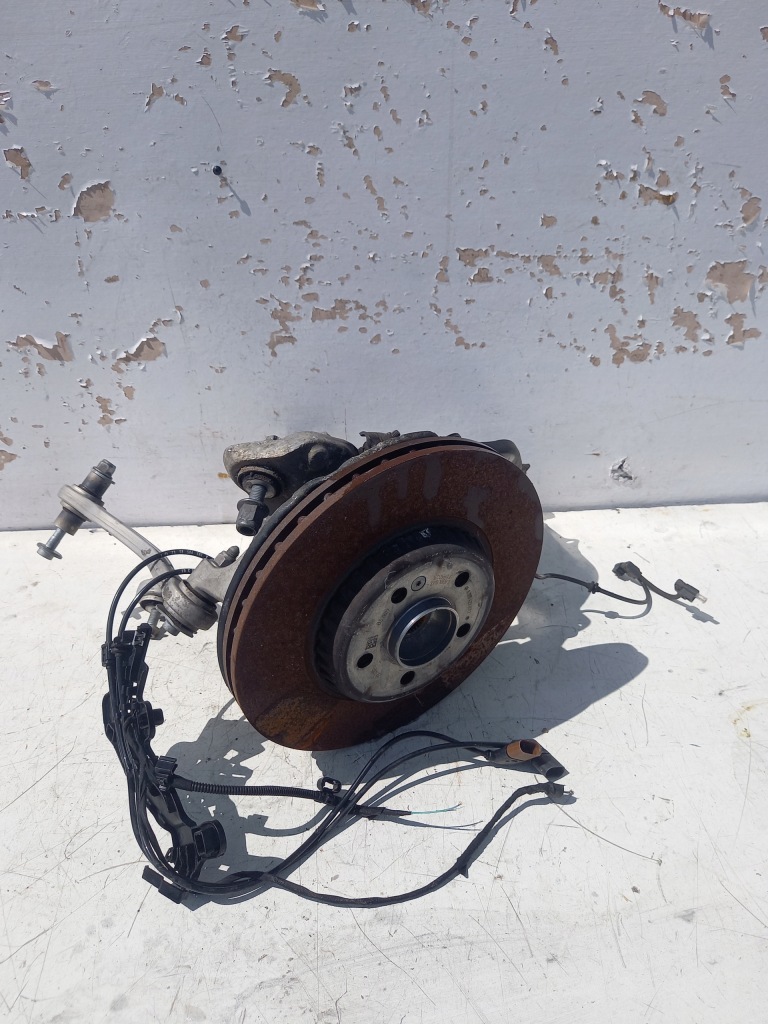 Подвеска левая правое поворотный кулак mercedes w205 a205 купе amg Недорого