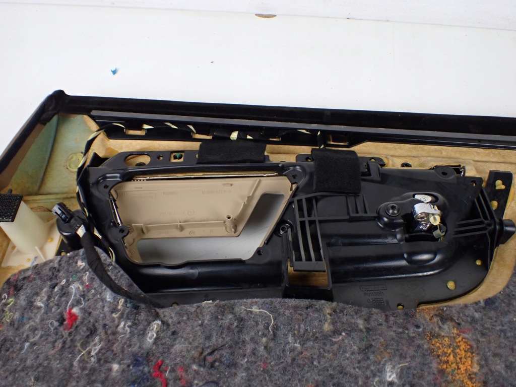 фото №15, Обшивка двері лівий задня mercedes s500 w221 europa