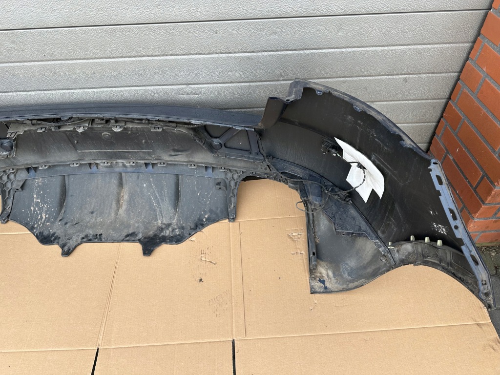 Porsche macan 95b turbo s бампер задній комплектний  4x pdc Доставка