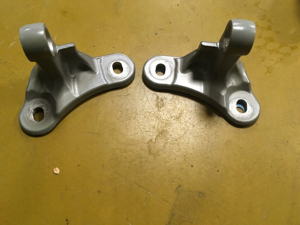 фото №9, Петли дверь перед задняя mercedes w176 infiniti q30