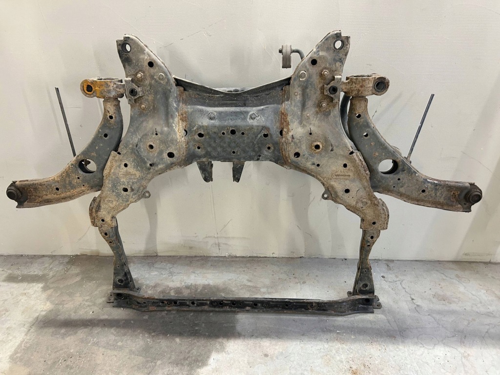 Рама вспомогательная подрамник передние mazda 6 gj 2016 Недорого