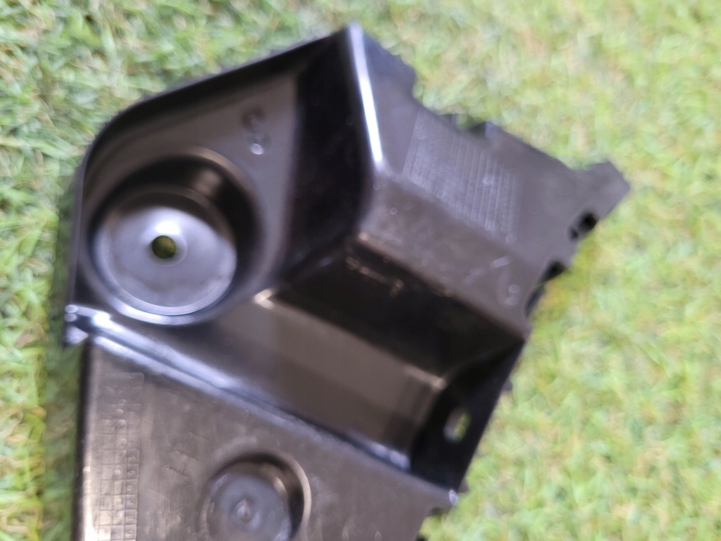 фото №8, Audi a1 ii 82a напрямна бампера правий задня задній