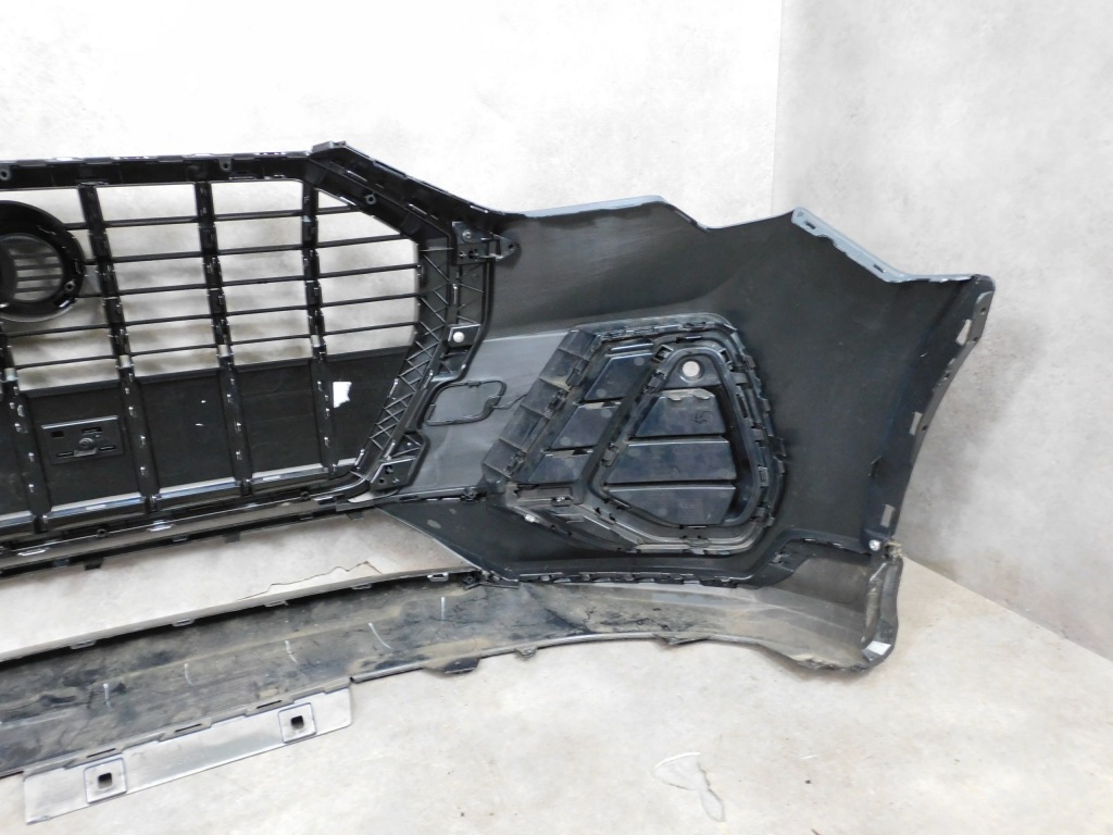 Audi q3 83a s-line бампер перед передній решітка радіатора Оригінал