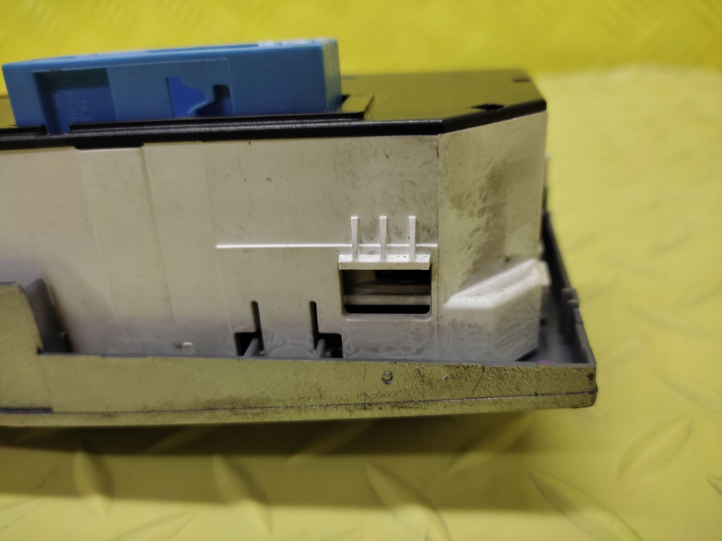 фото №6, Opel astra h панель обдув кондиционера 13201297