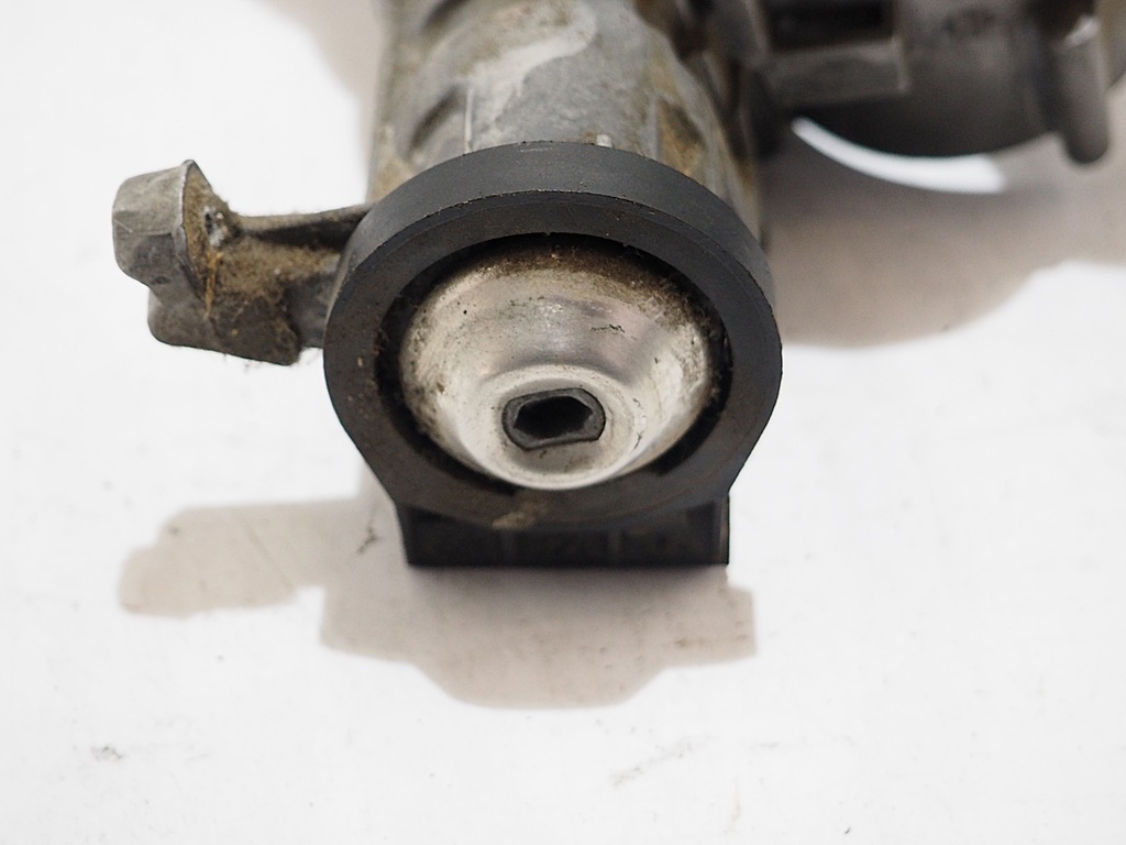 фото №9, Transit 2000-06 замок капот замок зажигания ключ