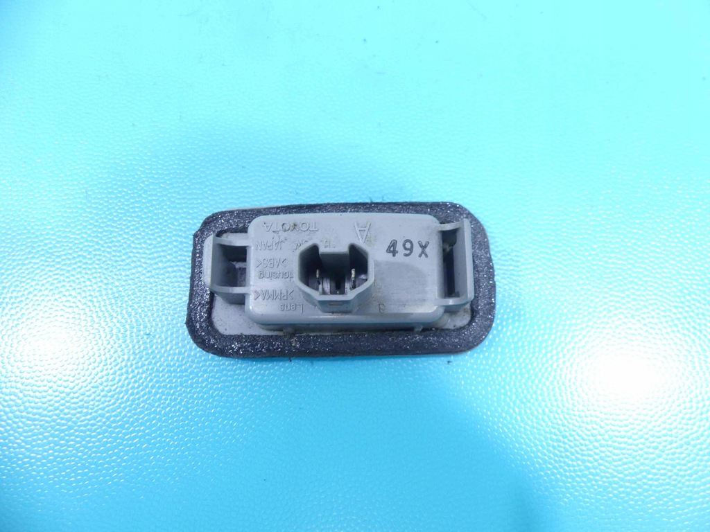 фото №4, Lexus is gs rc camry лампа led номерного знака 11-20