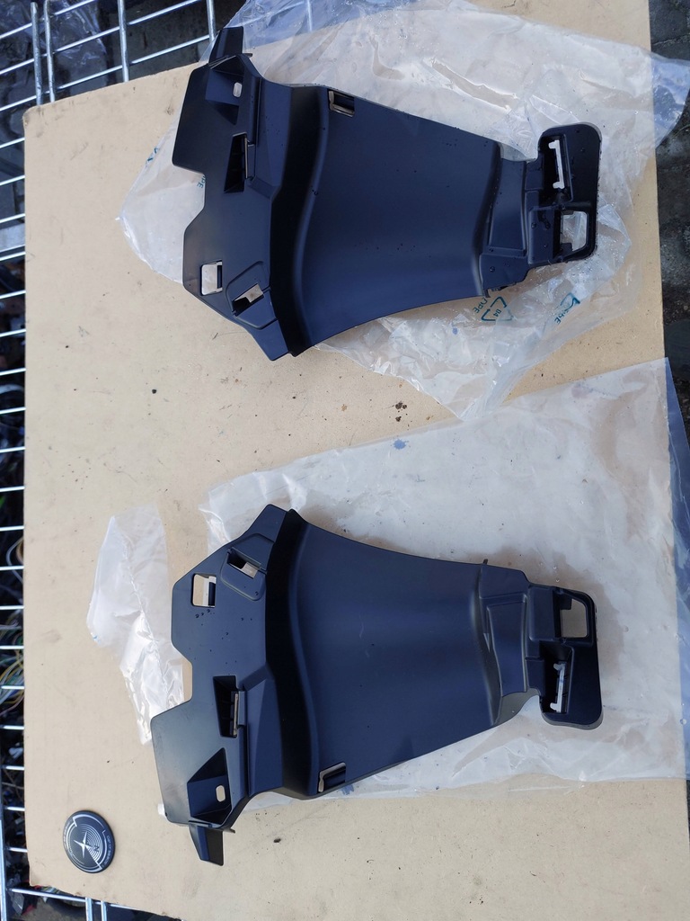 фото №2, Решётка впуск бампера rprzód renault clio v rs