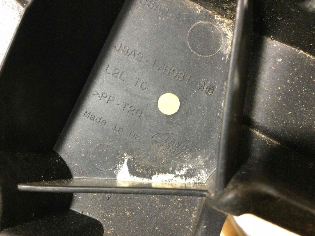 фото №3, Land rover velar l560 направляющая бампера левый задняя j8a2-17b931-ac