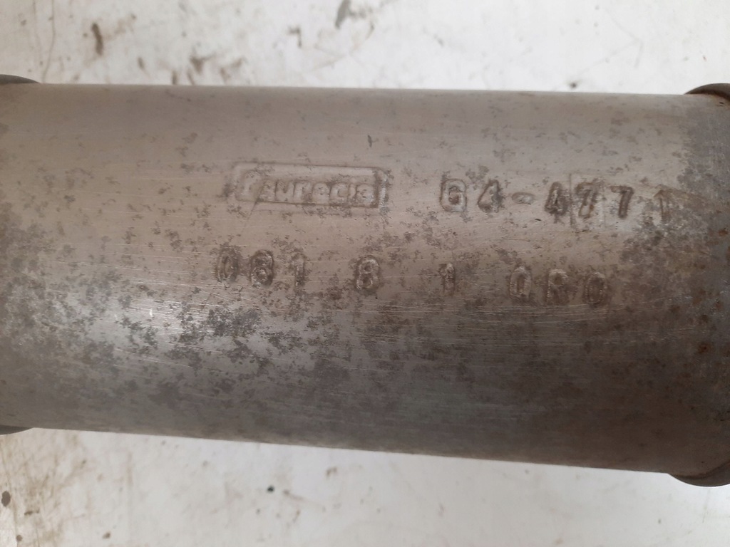 фото №8, 2018 cadillac escalade iv гаситель выпускной 0878010r0