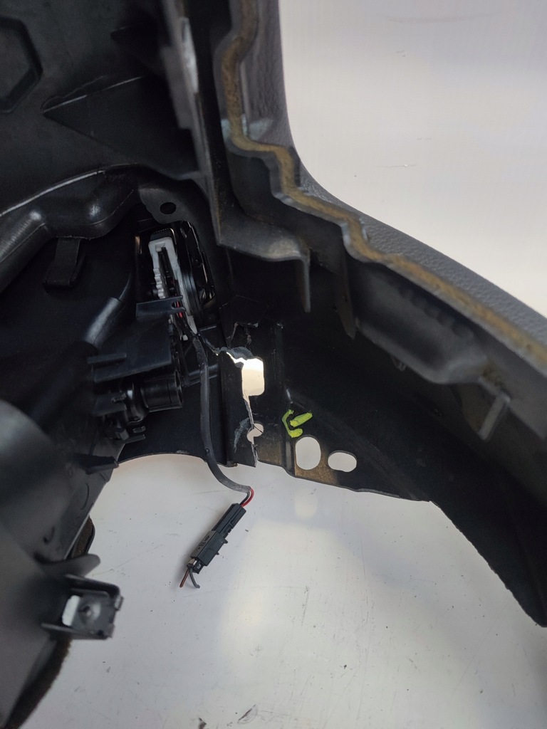 фото №10, Панель приладів консоль подушка безпеки подушка ремені audi q7 4l