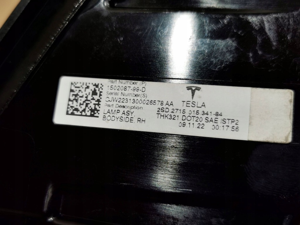 Tesla model 3 фара задняя правый  led задний 1502087-99-d Доставка