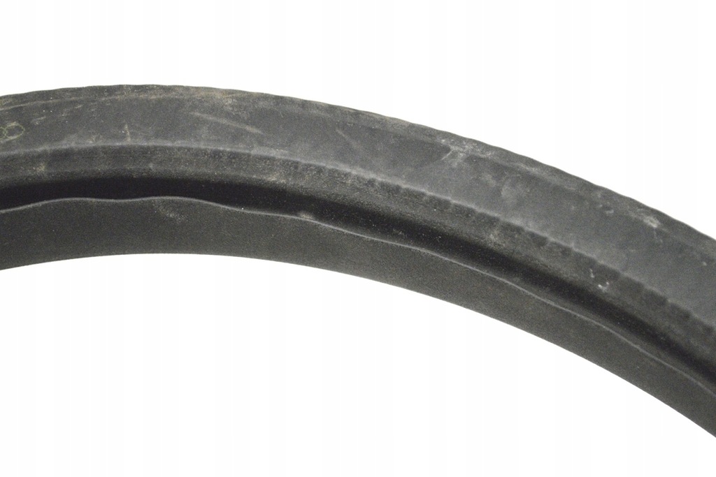 фото №5, Audi q8 4mn 3.0 tdi 2020 передняя правая прокладка дверь резиновый