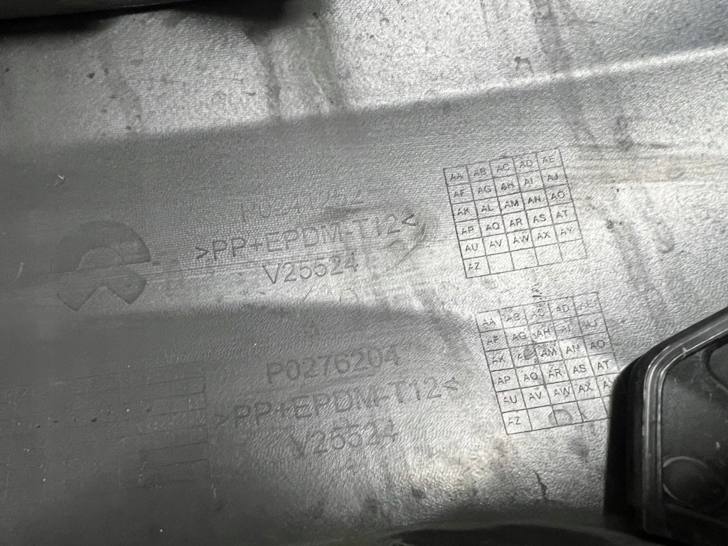 фото №8, Nio et7 бампер задняя задний спойлер накладка молдинг p0241251 p0276204