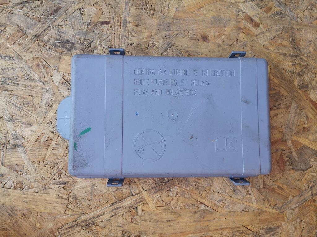 фото №1, Alfa romeo stelvio крышка предохранителей