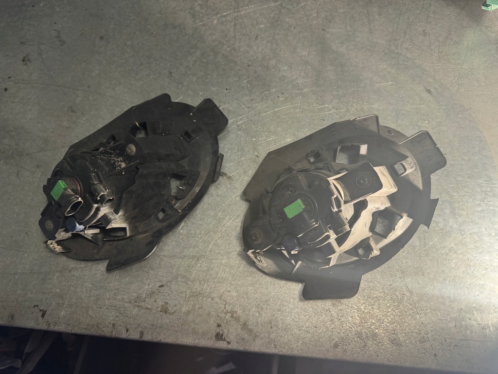 фото №15, Renault master iii iv opel movano b c противотуманная фара правый оригинал 8200002470