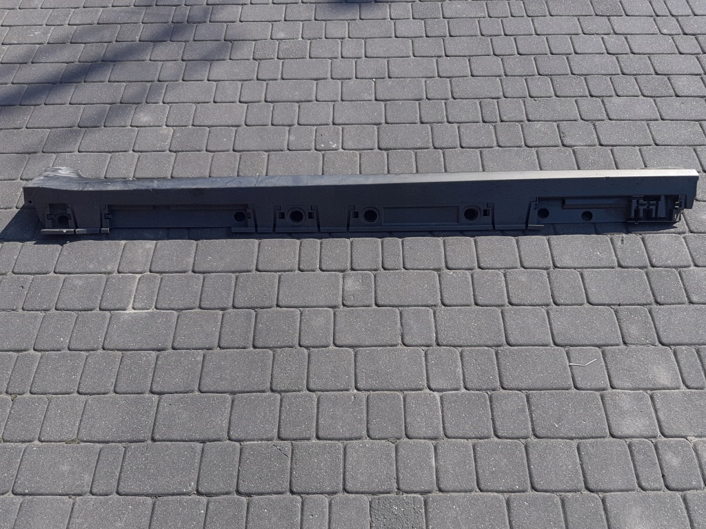 фото №2, Накладка порог молдинг правая toyota corolla e210