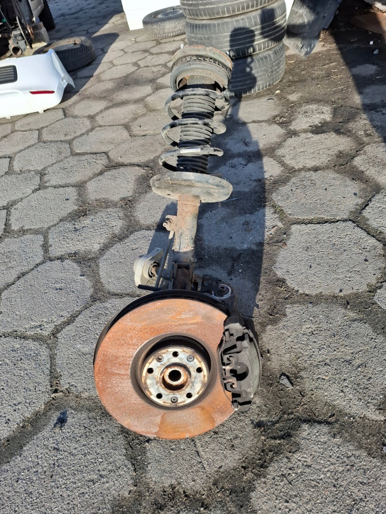 фото №1, Амортизационная стойка поворотный кулак рычаг правый перед peugeot 508 i rxh 2.0 гибрид 10-