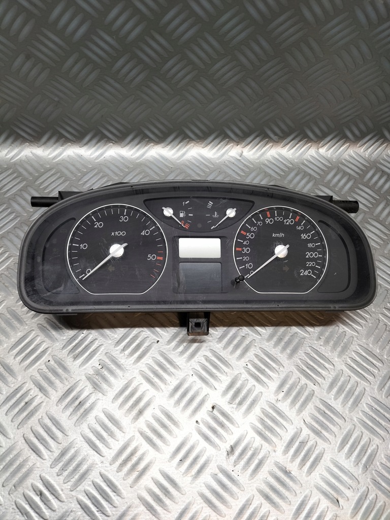 фото №1, Лічильник прилади renault laguna ii 1.9 dci 8200328449 xyz