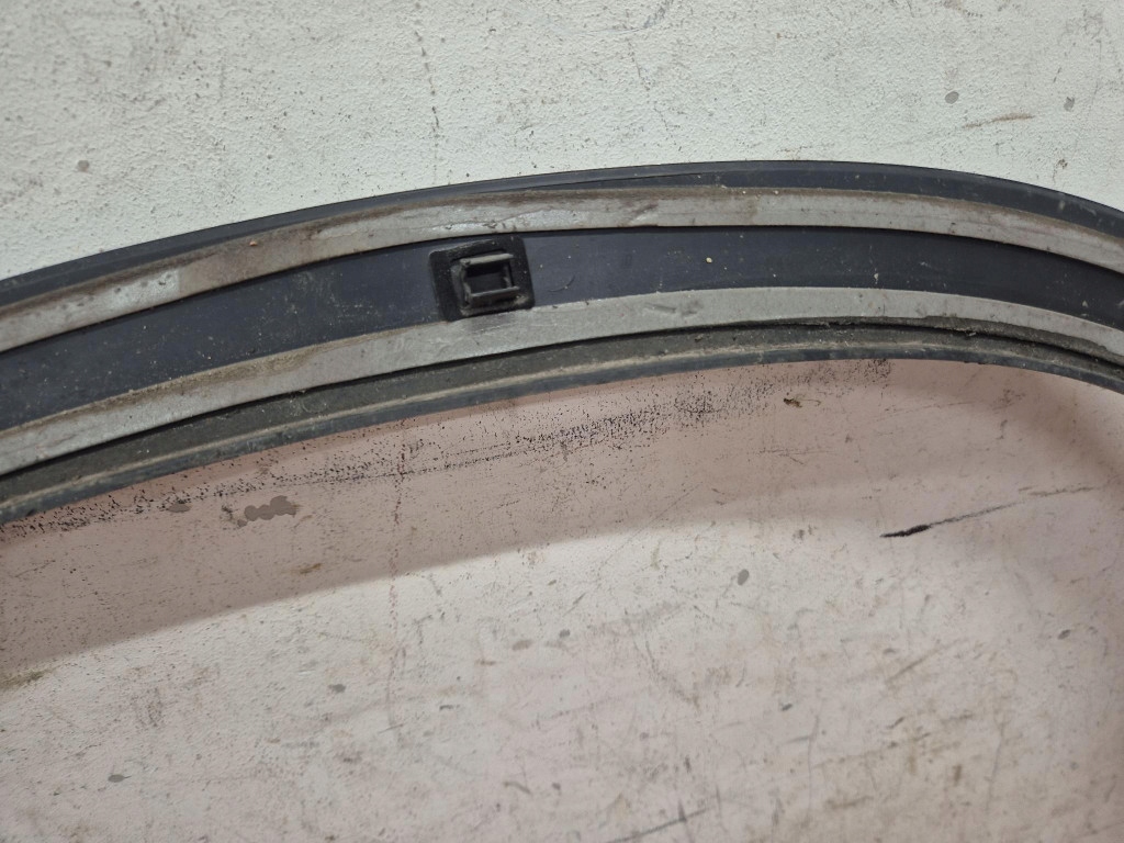 Mercedes gla 156 13-19 молдинг крила передня перед правий a1568852422 Зі Шроту