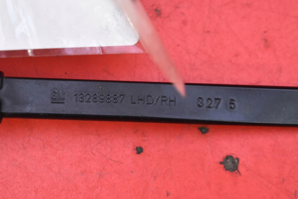 Рычаг рычаги дворник перед европа  13289887 13289888 opel astra iv j 11-20 Недорого