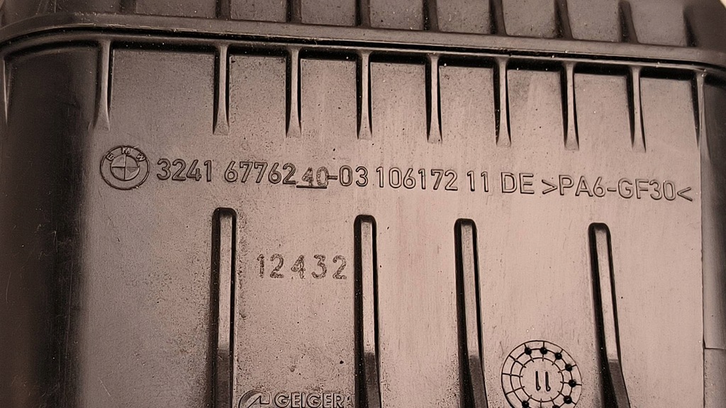 фото №7, Бачок жидкость 106172 bmw 750i l 7 f01