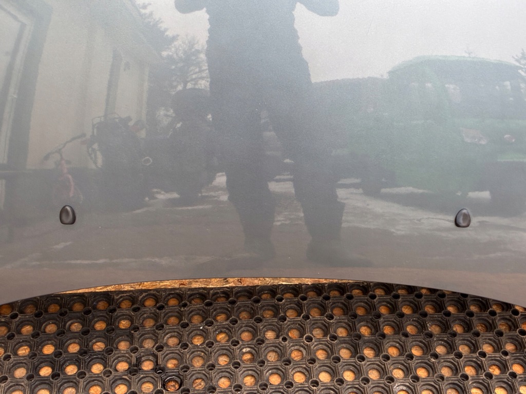 Citroen c3 ezwc kod lak. капот кришка двигуна Зі Шроту