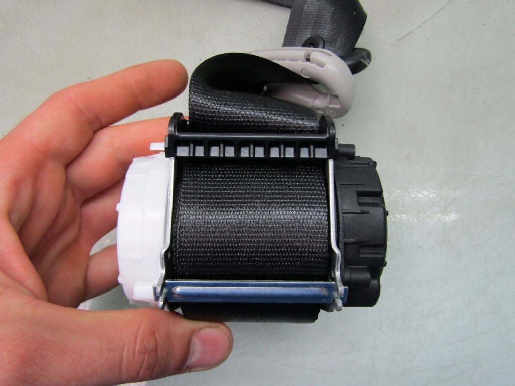 фото №7, X-trail iv t33 24r pas 3 ряд натягувач правий задня задній задній багажника