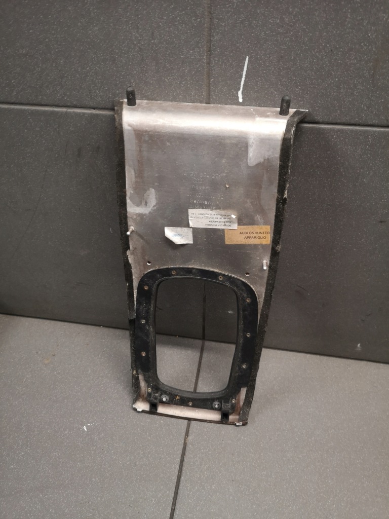 Рамка декоративна drewno audi a6 c5 автоматична коробка передач 4b0864261 Ціна