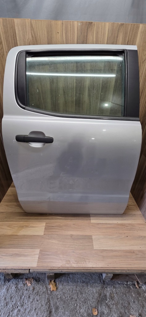 фото №1, Ford ranger iv дверь правое задние полный moondust silver