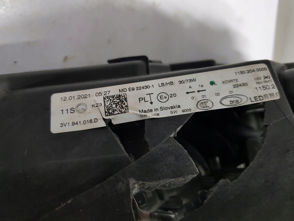 фото №15, Лампа правая перед skoda octavia iii lift led
