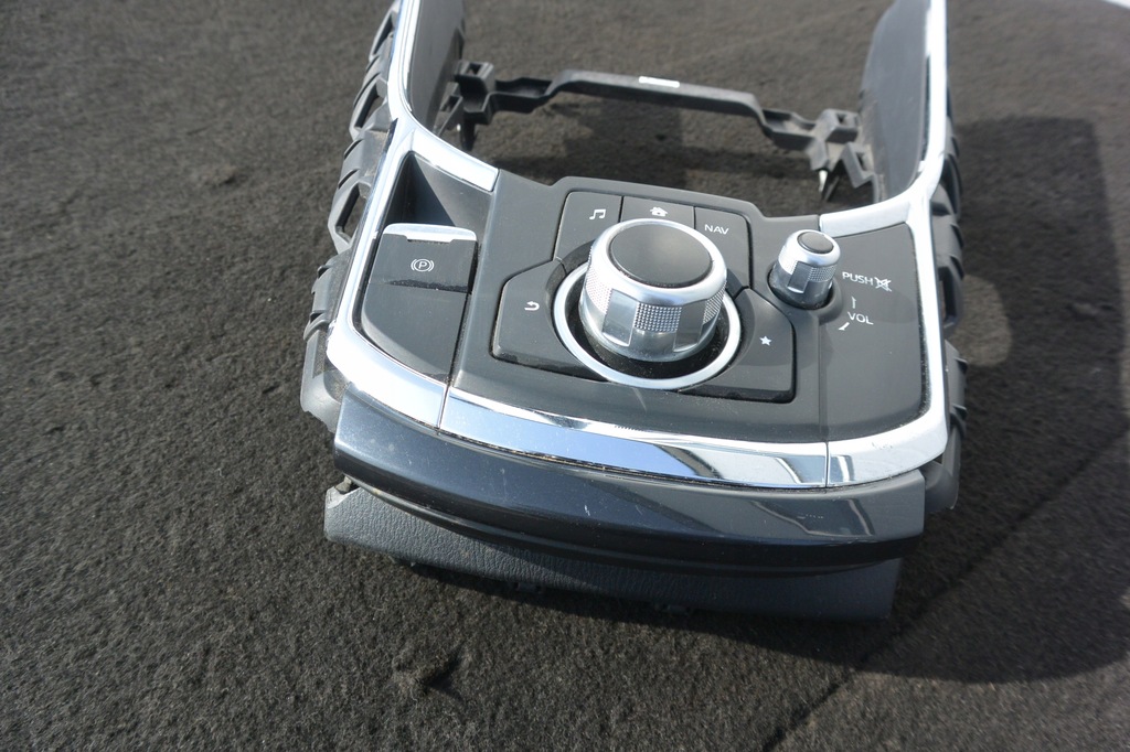 фото №3, Панель управление радио накладка туннель mazda cx9