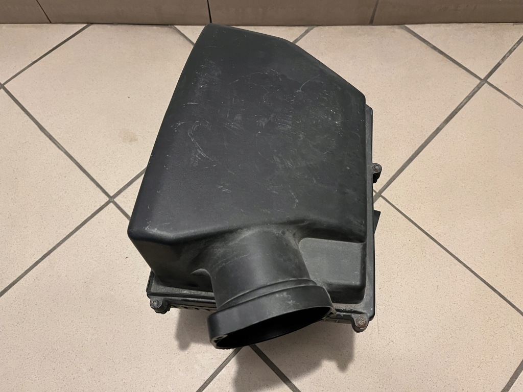 фото №2, Корпус фильтра воздуха volvo v70 iii s80