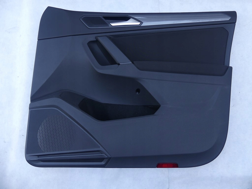 фото №1, Dw tiguan 2 lift обивка дверь ткань