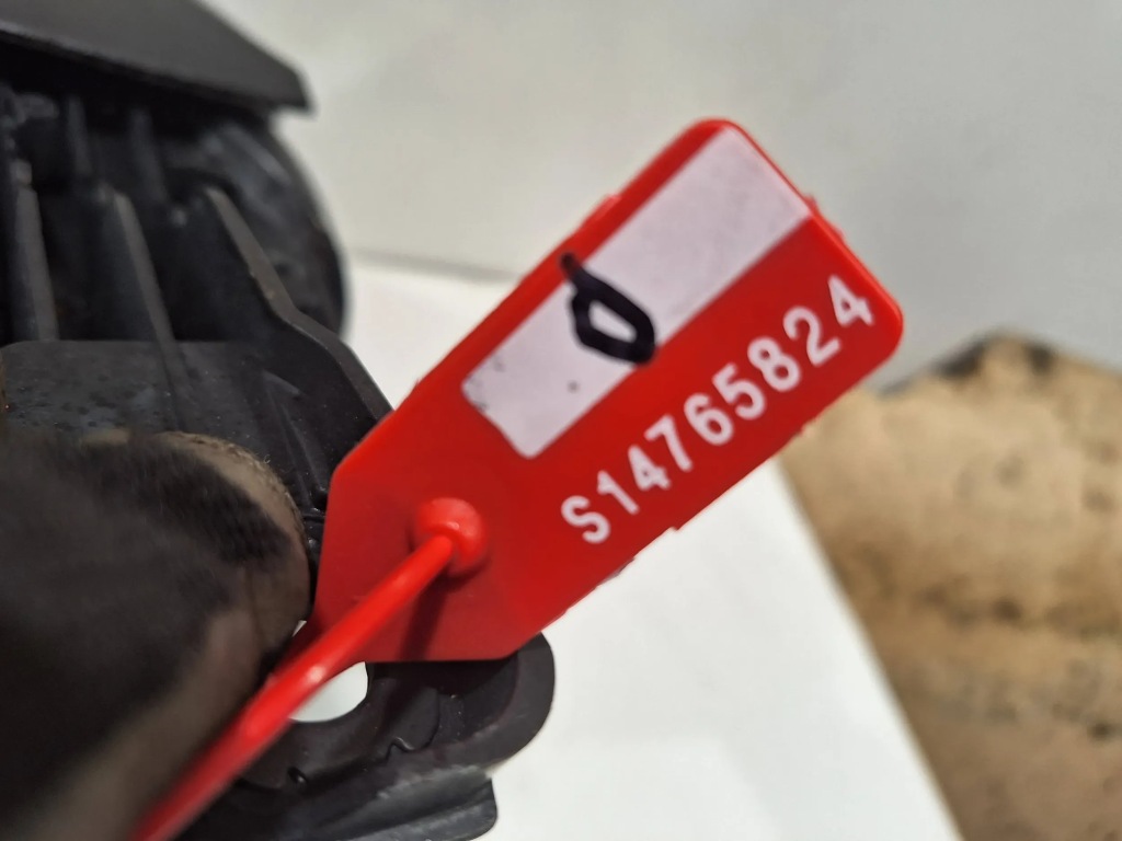 Фара перед правый  новая valeo full led 9834016680 opel mokka b 20- Доставка