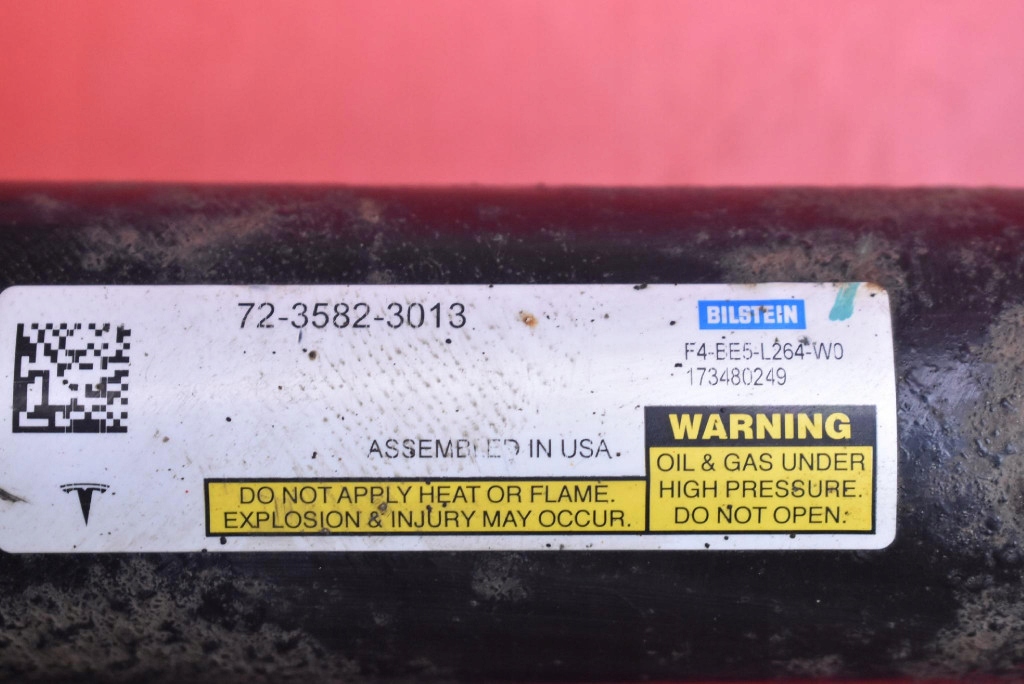 Амортизатор правый задний  1027461-00-f tesla model x 90d 525 km 15-21 с Разборки