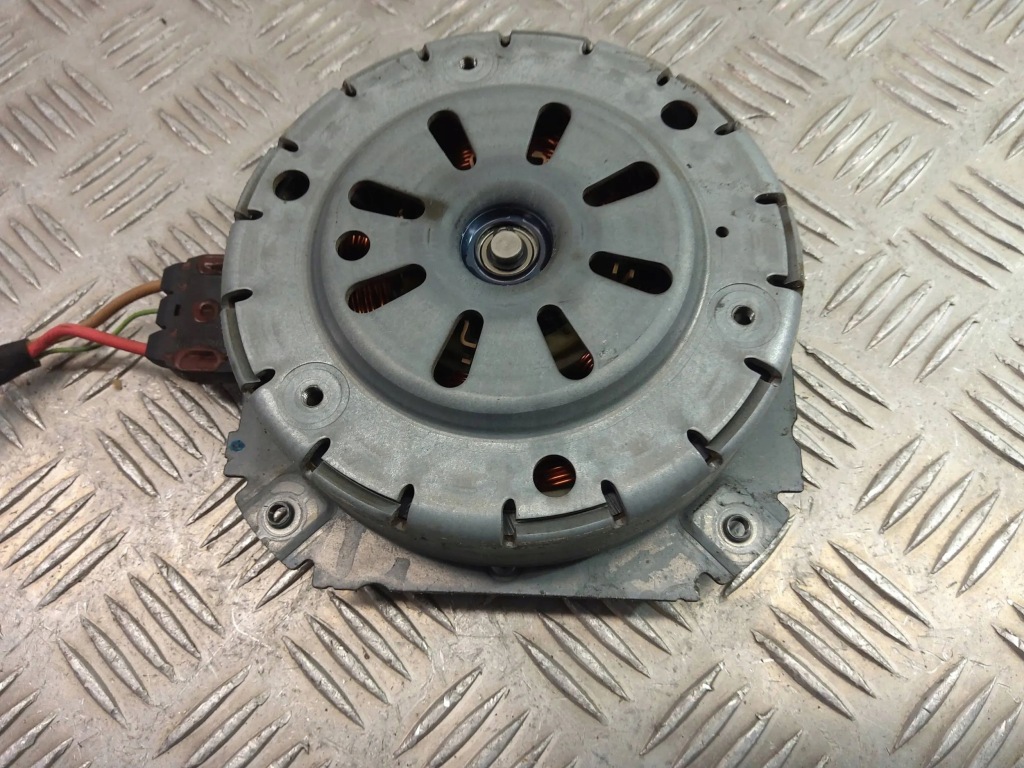 фото №6, Bmw x3 f25 2013 электрический вентилятор радиатора