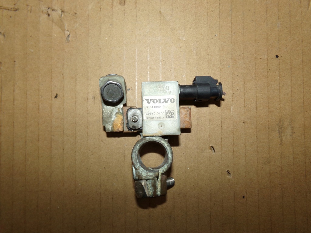 фото №1, Клемма плюсовая модуль volvo v40 ii