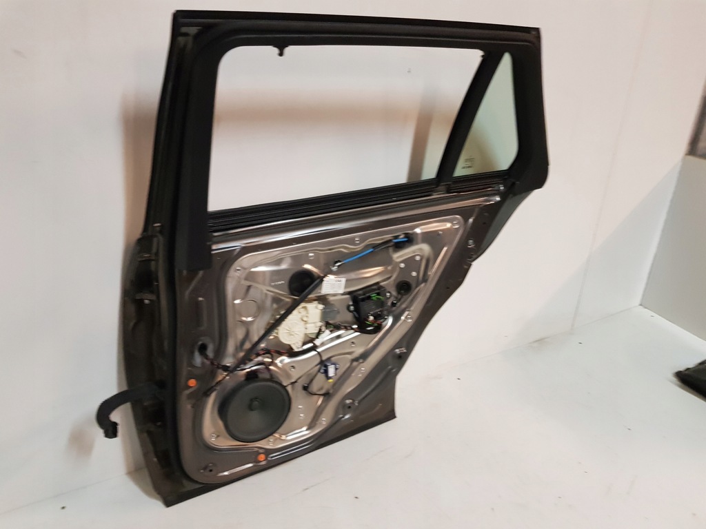 фото №7, Mercedes w212 lift двері праве задня kombi c963