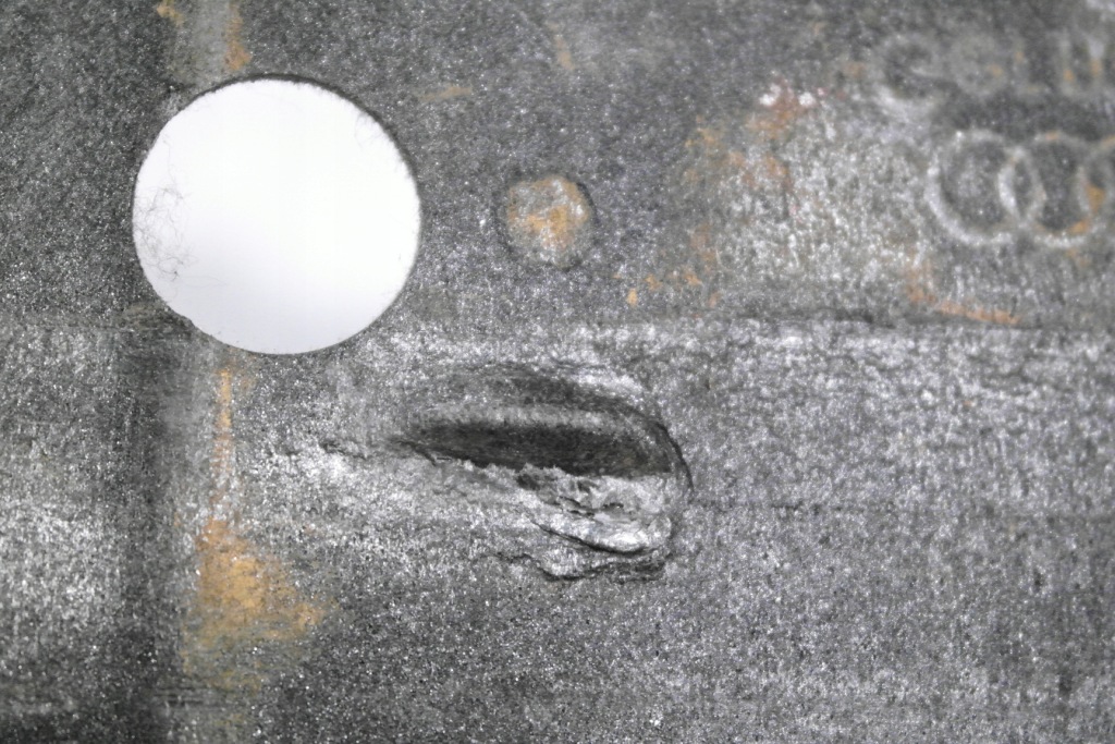 фото №5, Audi q7 4m захист плита підвіска 4m0804033