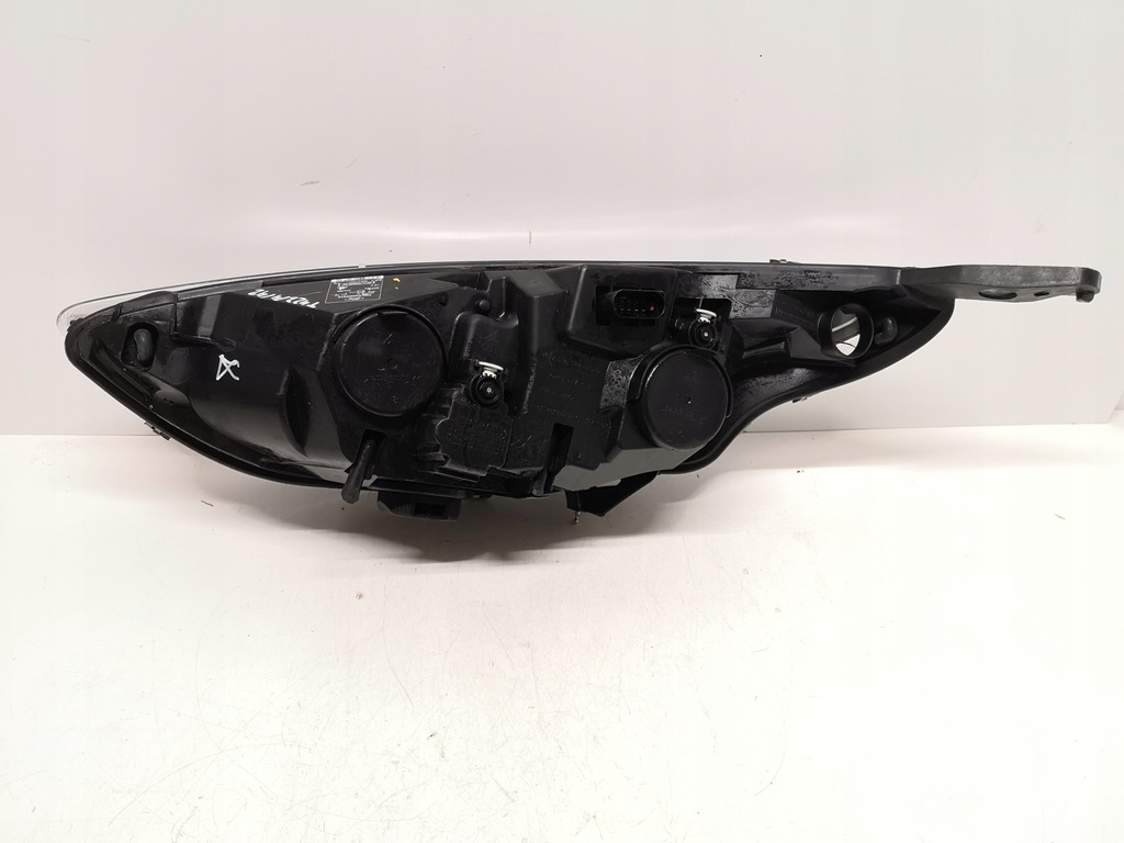 фото №14, Ford b-max 12-17 лампа права звичайна av11-13w029-ae