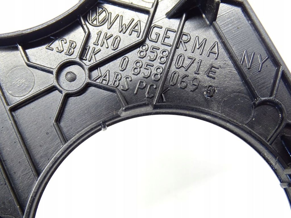 фото №6, Рамка консолі радіо vw golf v 1k0858071e