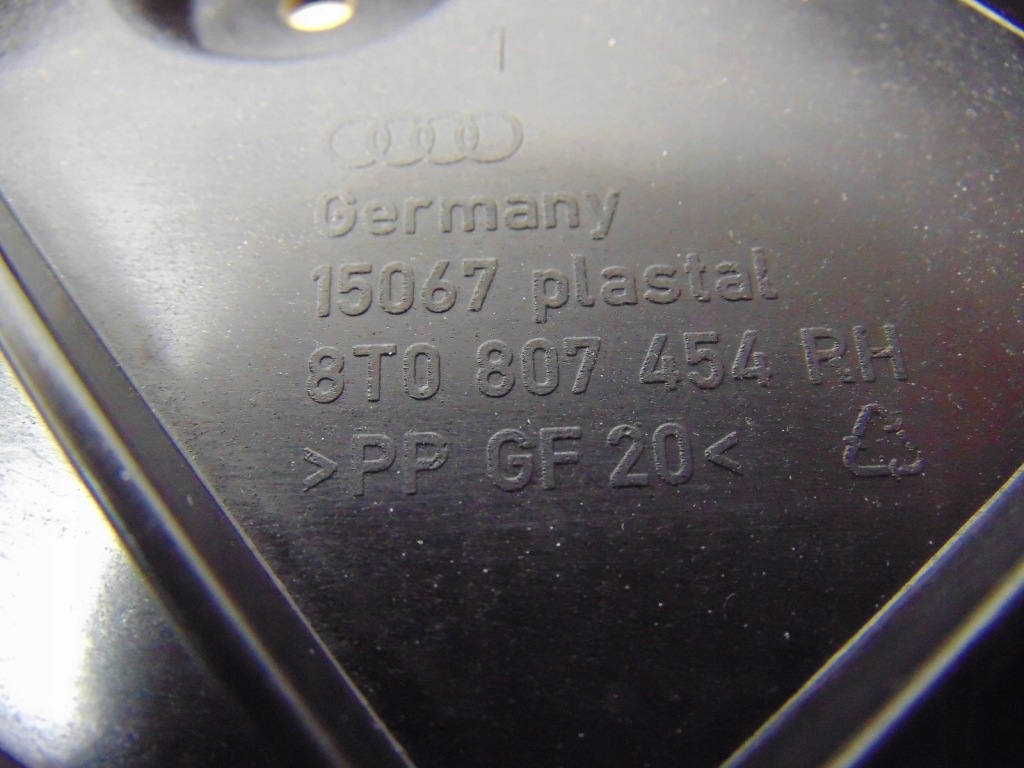 Напрямна бампера правий задня audi a5 8t0807454 новий Київ