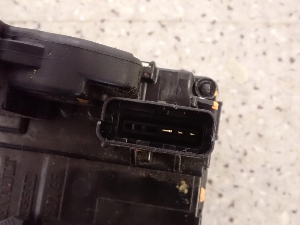 фото №4, Nissan note e12 12- замок двері передній правий