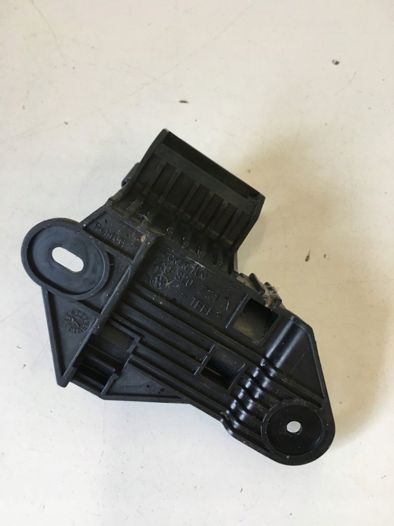 фото №16, Кронштейн шланг кондиционер skoda fabia ii 6q0820771a