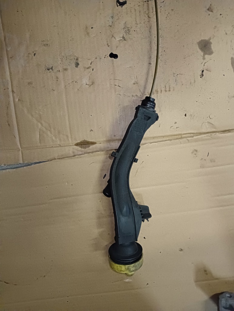 фото №2, Щуп щуп уровня масла renault 2.0 dci | 8200809265