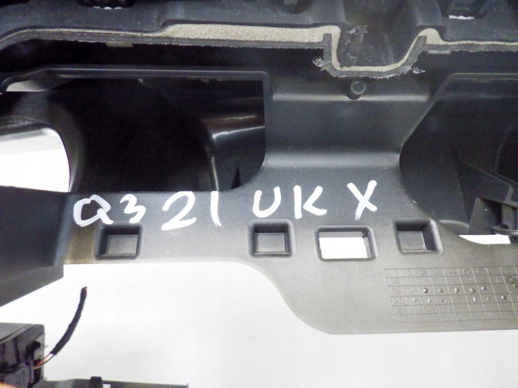 фото №11, Audi q3 83a f3 21r приборная панель приборная приборная панель anglik