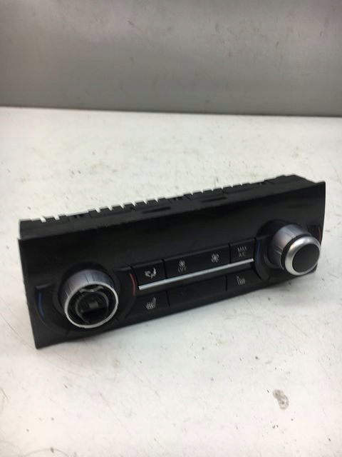 фото №1, Bmw f02 панель кондиционера 9290751