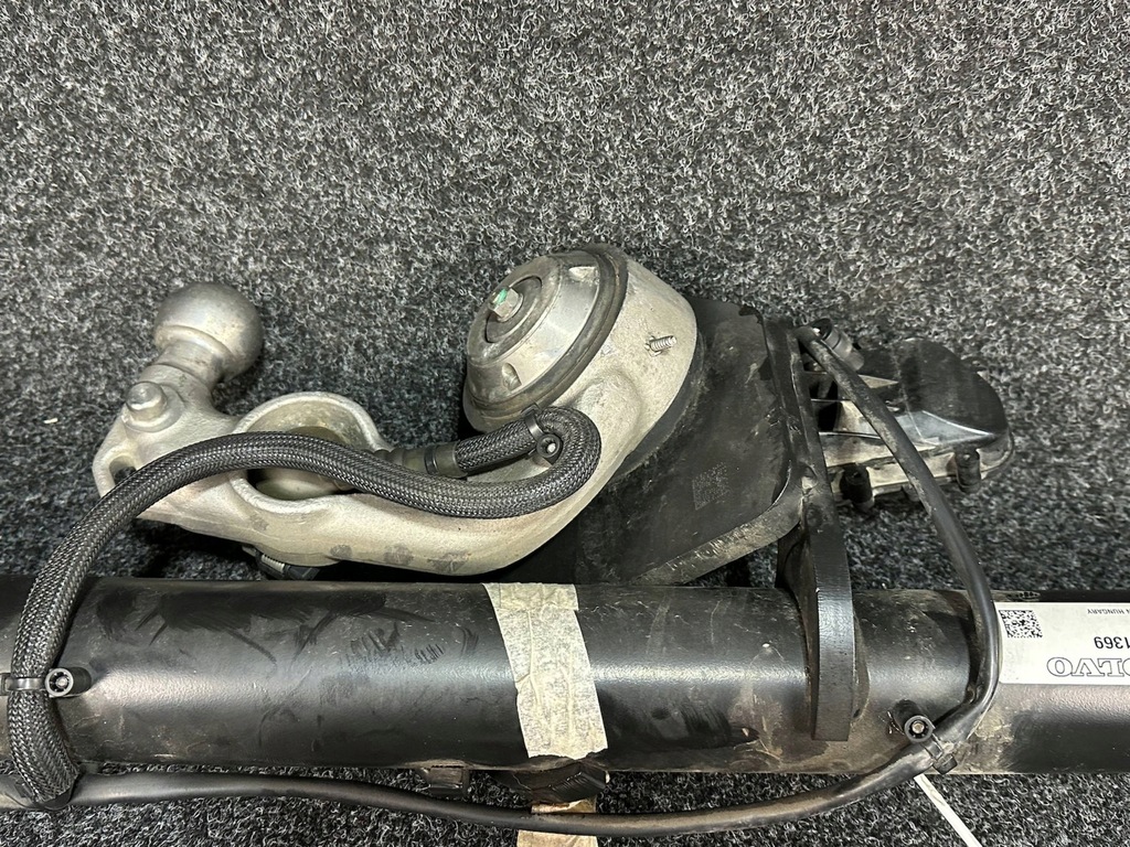 фото №5, Volvo xc60 ii hak буксирувальний оригінал 32351369