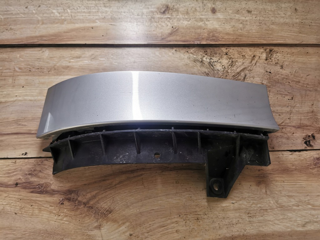 фото №1, Молдинг pod лампа правая задняя audi a3 8l lift